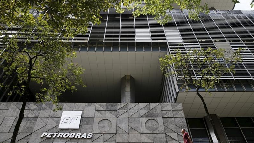 Petrobras vai recomprar US$2 bi em dívidas