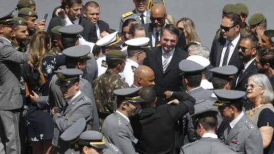 Bolsonaro sanciona reforma da Previdência dos militares