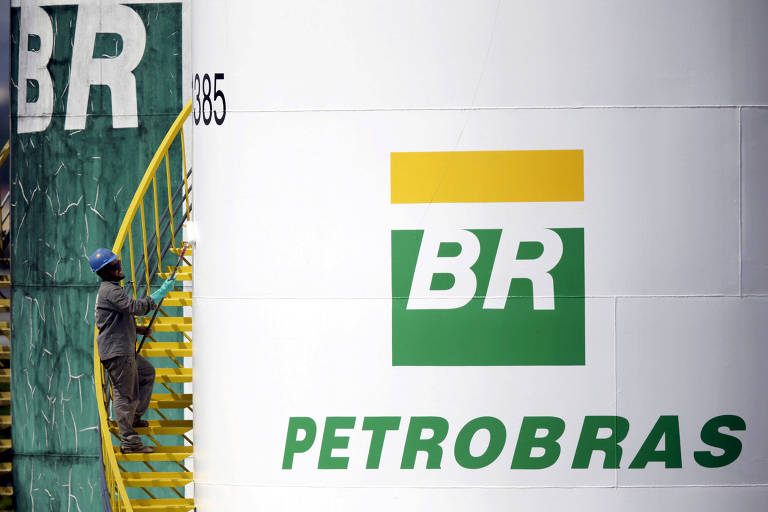 Ações da Petrobras sobem até 8%, mas amenizam em meio a rumores sobre reunião da Opep+