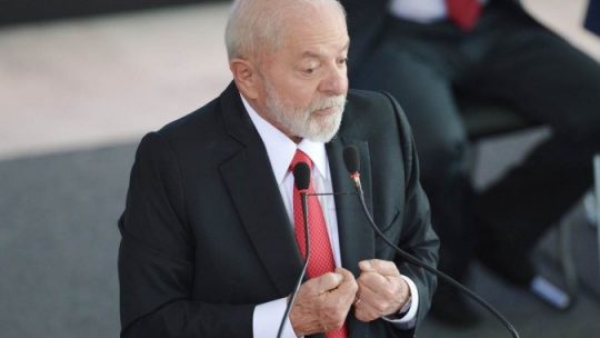 “Queremos deixar de ser importadores de fertilizantes”, diz Lula