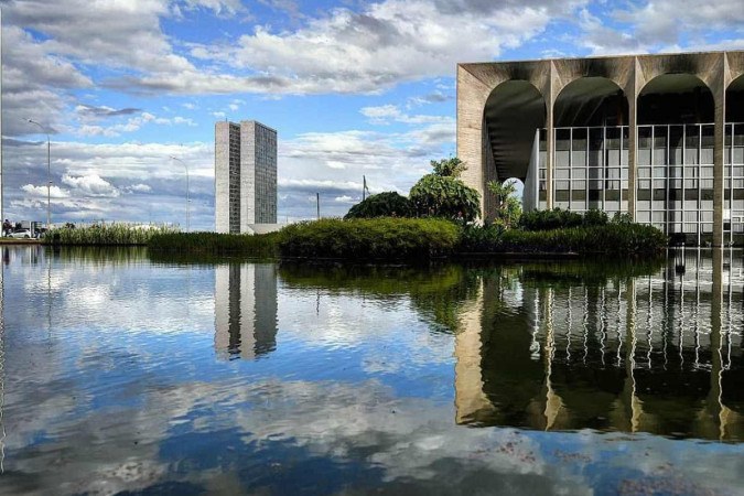 Itamaraty lança concurso público para diplomata com salário de R$ 20 mil